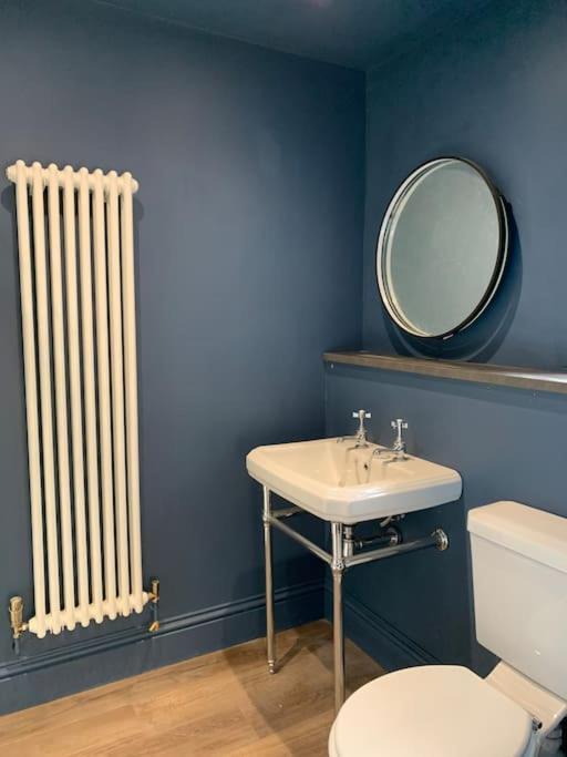 No 11, Fishguard, Ideal For Beach, Coastal Path And Town! Extérieur photo